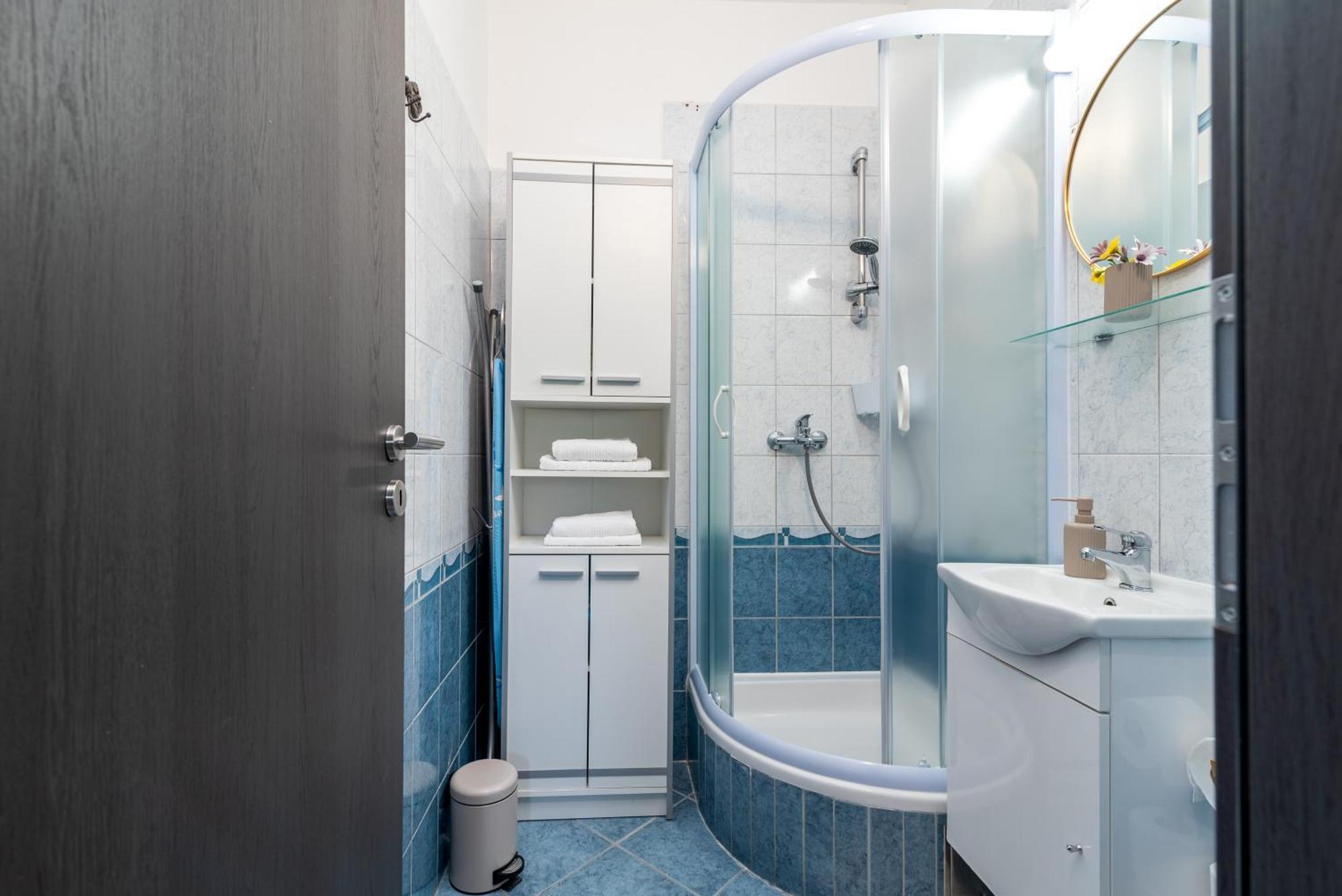 Studio Apartment Coce Трогир Экстерьер фото
